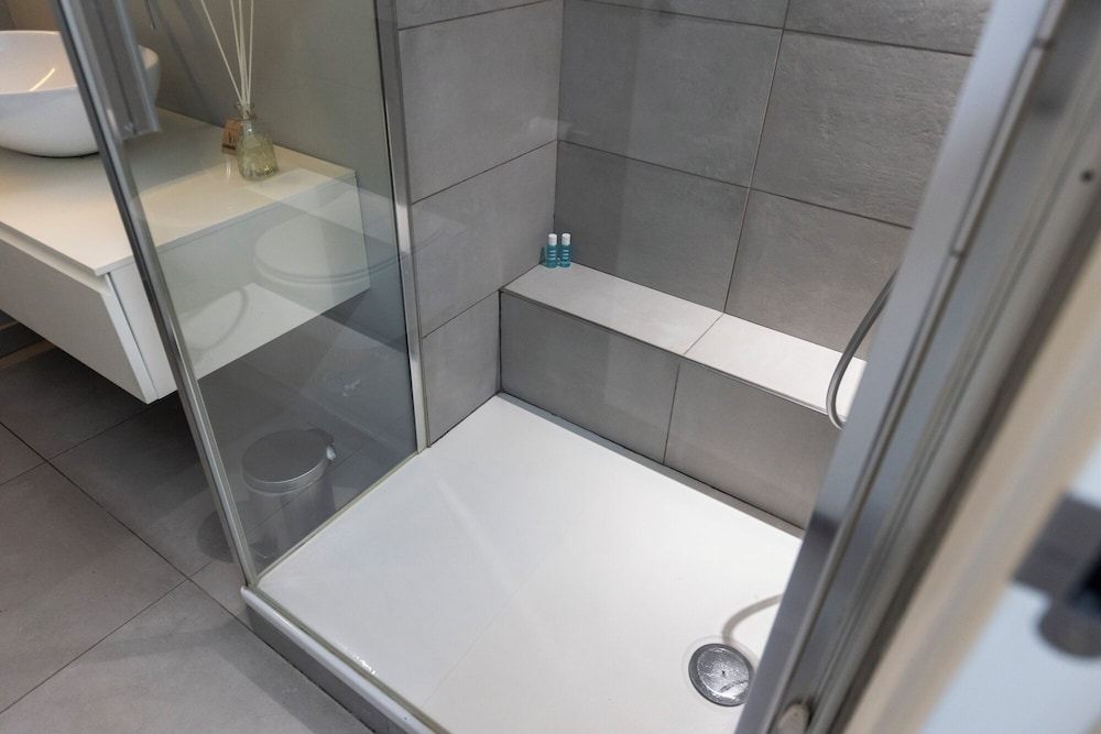 Blue Diamond Suite