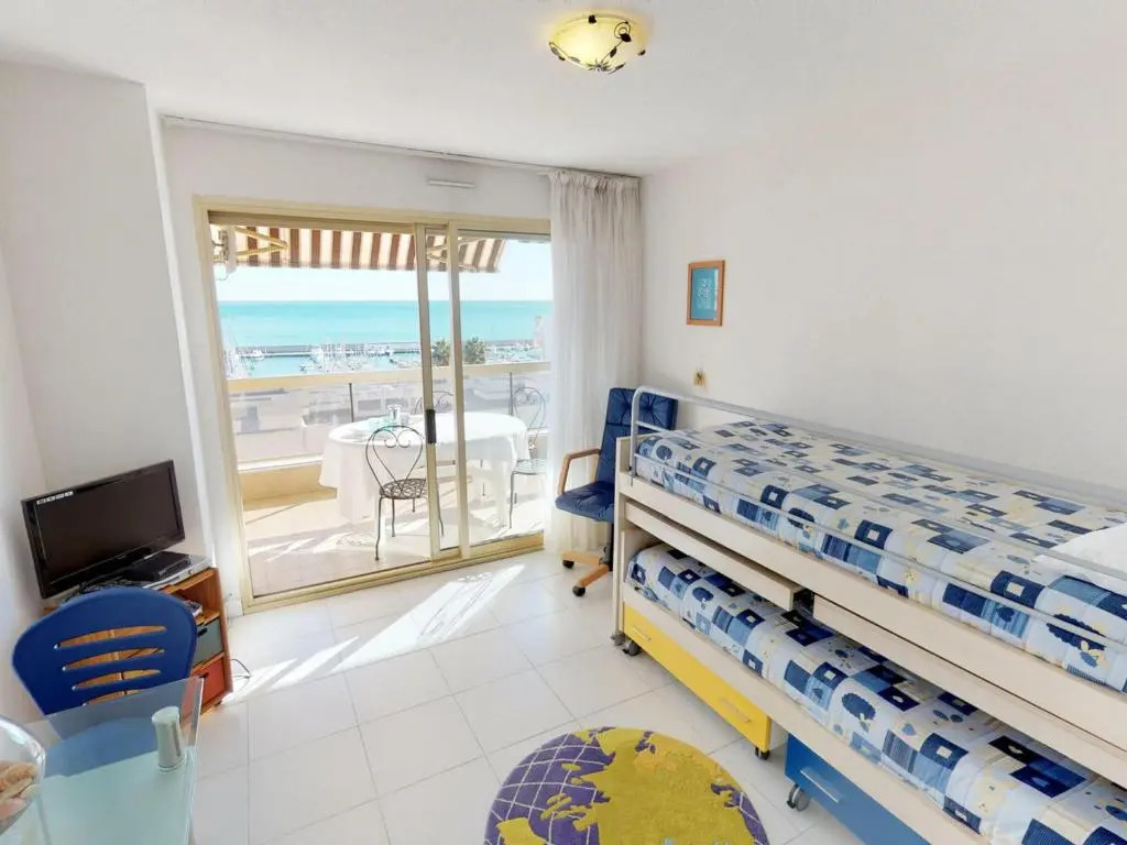 Appartement Menton, 3 pièces, 4 personnes - FR-1-196-226