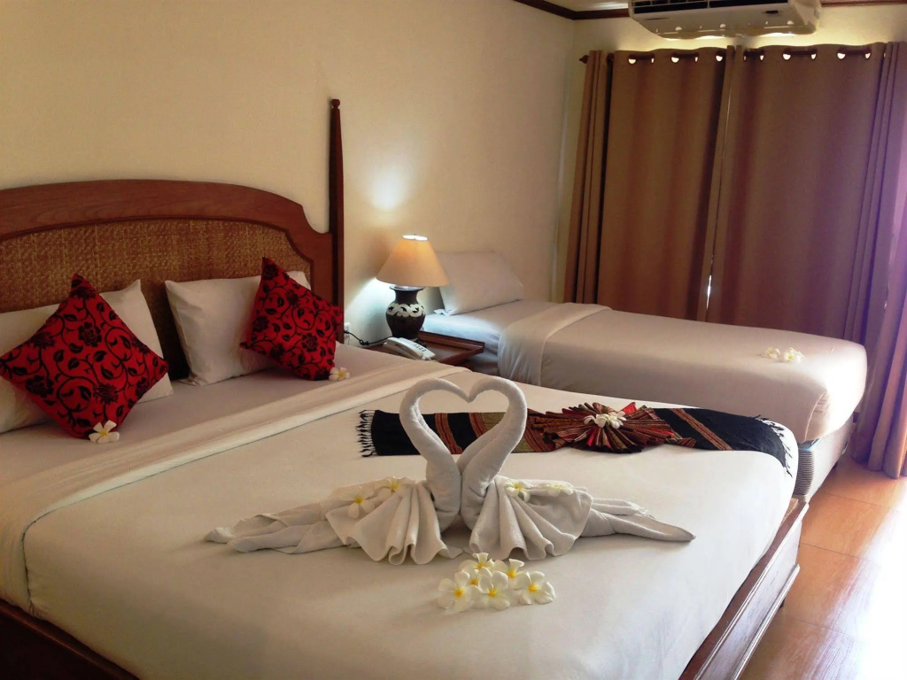Phuphaya Resort Pattaya