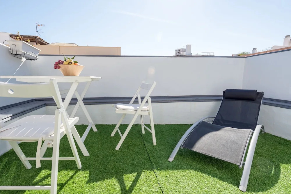 Ahro Suites Plaza de Arriola 1