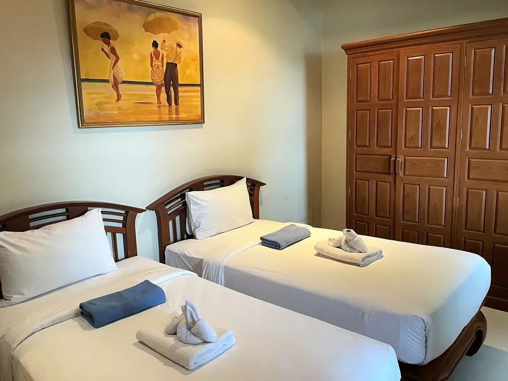 Sea view private pool villa in Patong