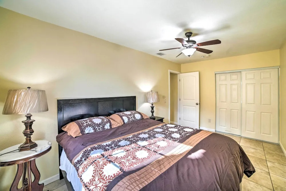 Family-friendly Home w/ Basketball Court!
