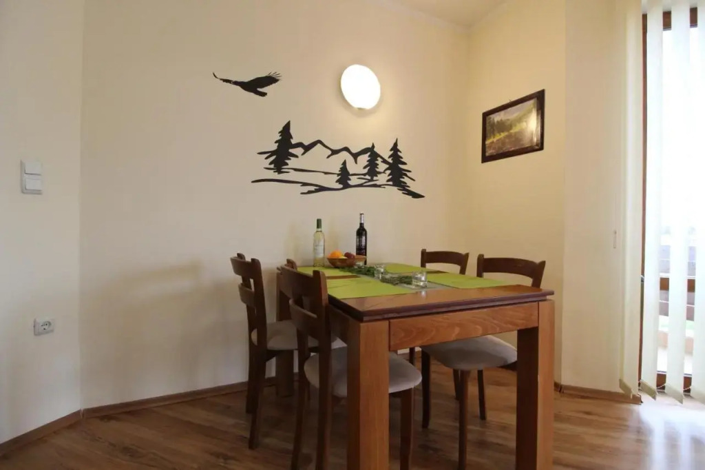 Pine Tree Studio B11