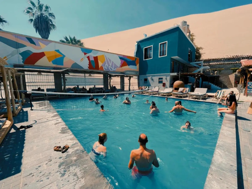Viajero Huacachina Hostel