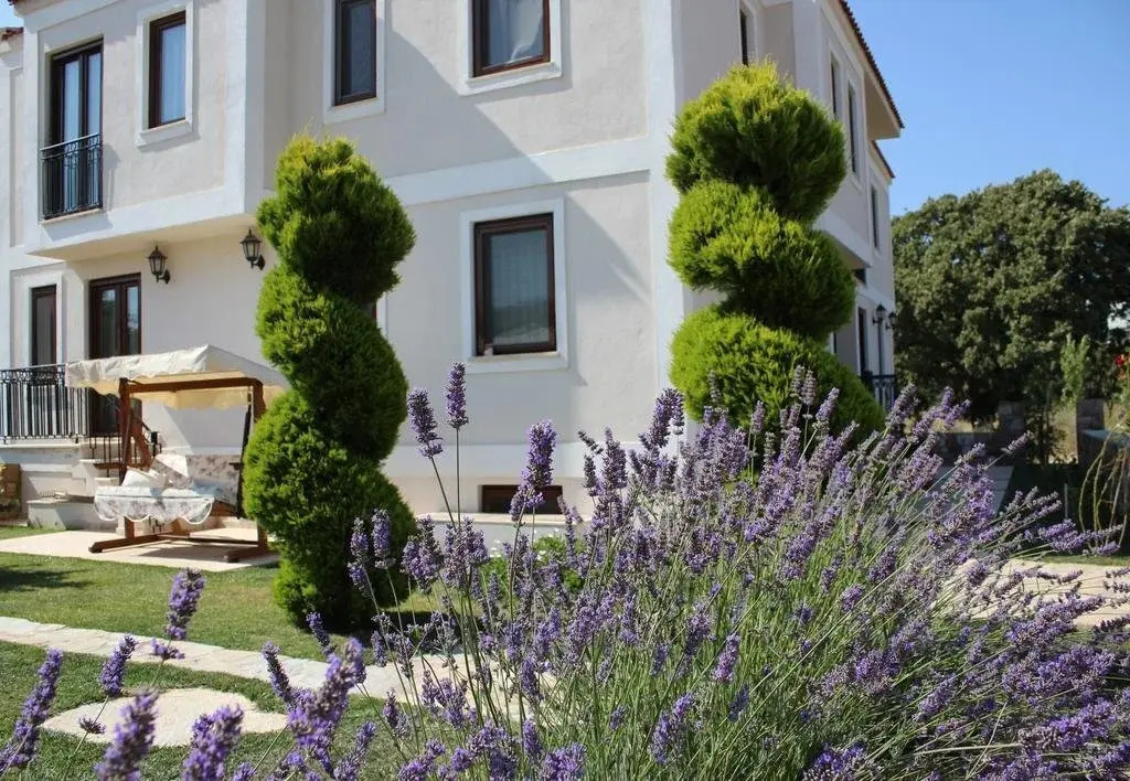 Adacayi Hotel