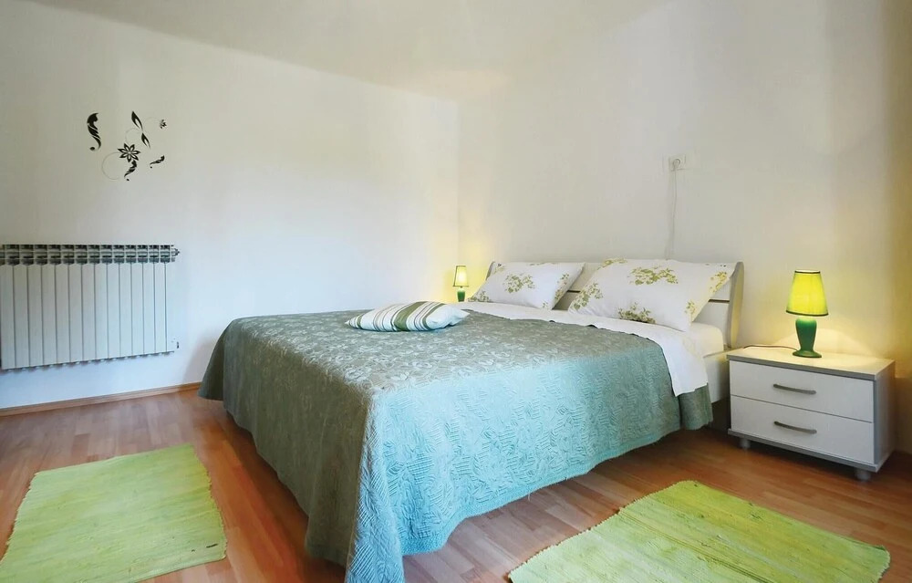 Stunning Home in Barisici With Wifi and 4 Bedrooms