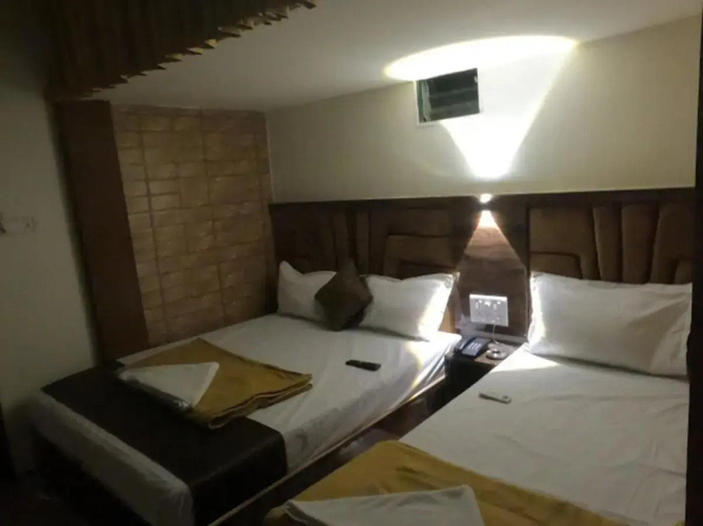 Hotel Siddharth Residency Siddharth Nagar Goregaon West