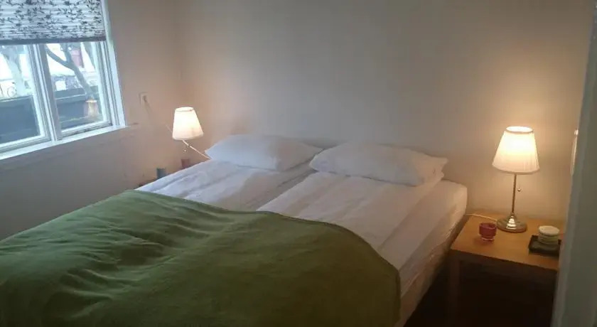 Áskot Guesthouse