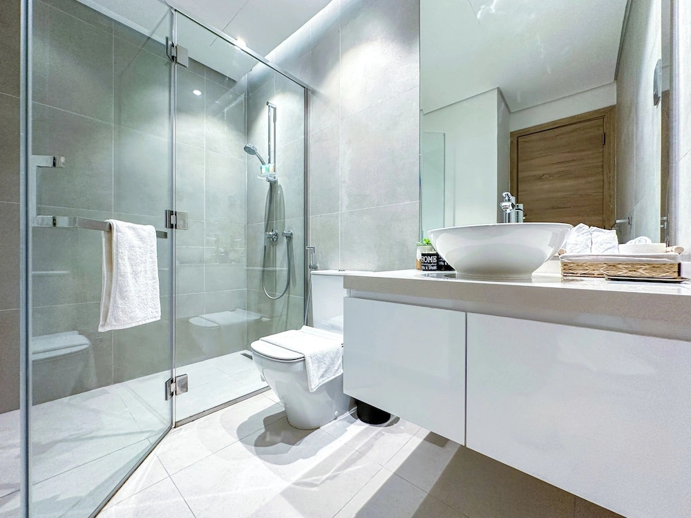 Super Luxury Flat Design with Sea View
