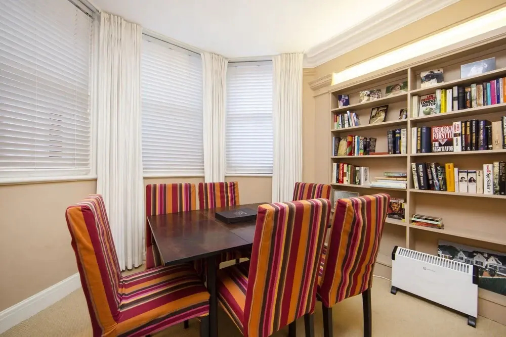 Palace Place Mansions - Elegant English Home in Kensington for Large Families