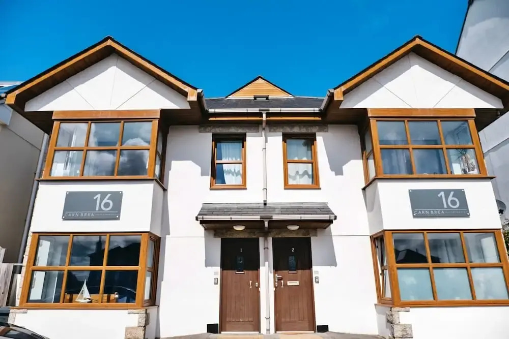 Stylish Apartment Near Newquay Beach, No Deposit