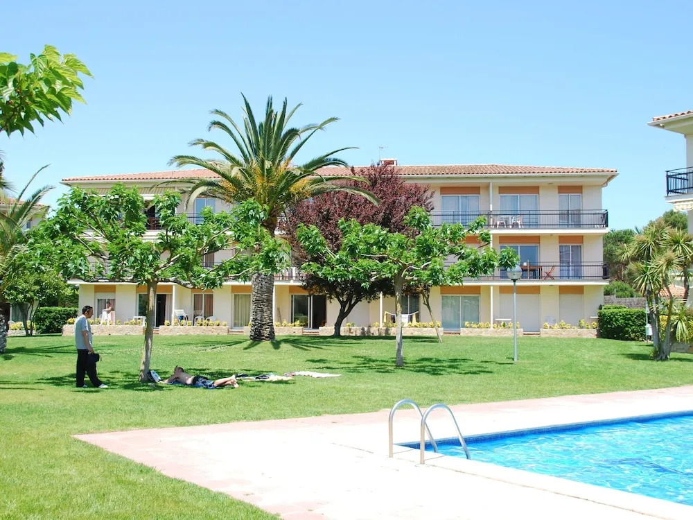 Cozy Apartment in Calella de Palafrugell With Swimming Pool