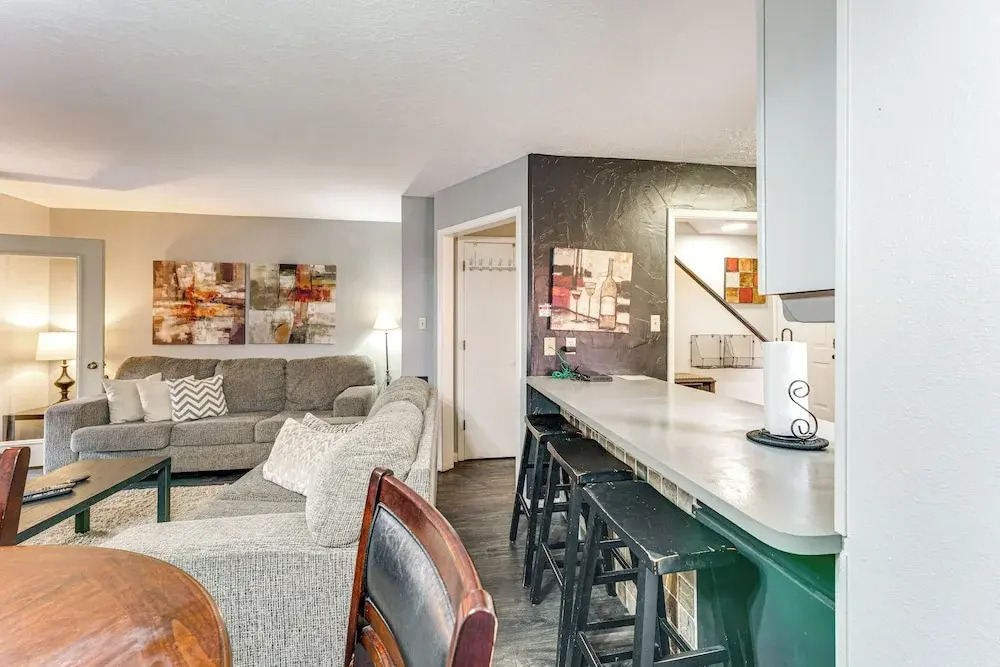 2 Blocks to Angel Fire Resort: Family Condo