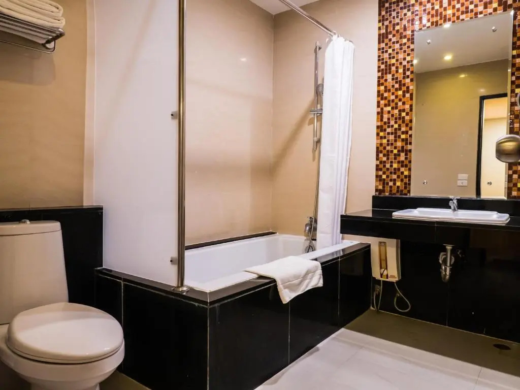 Atrium Boutique Hotel