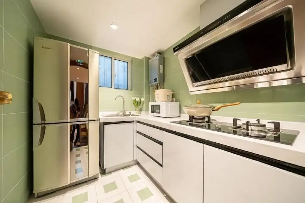 Shanghai Hills& Well-time MCM Family B&B