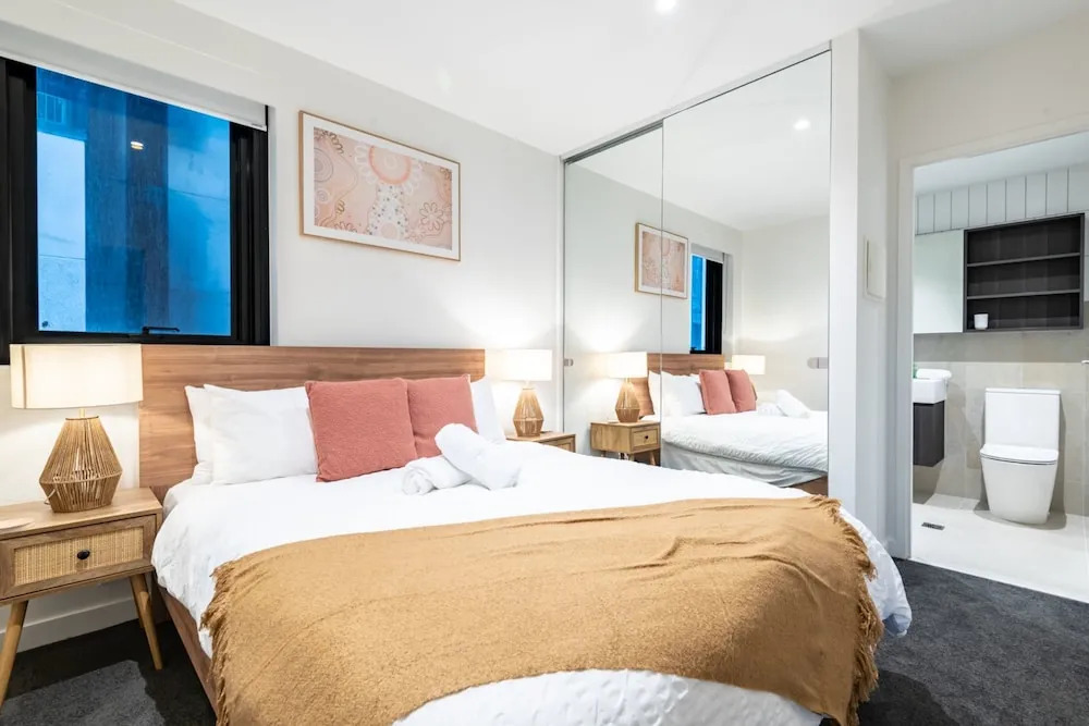 Central 2 Bedroom Apartment in Southbank