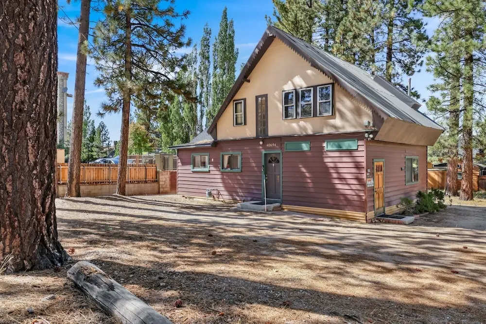 Jus’ Restin Village Retreat | Steps to Big Bear Village, Dining & Shops