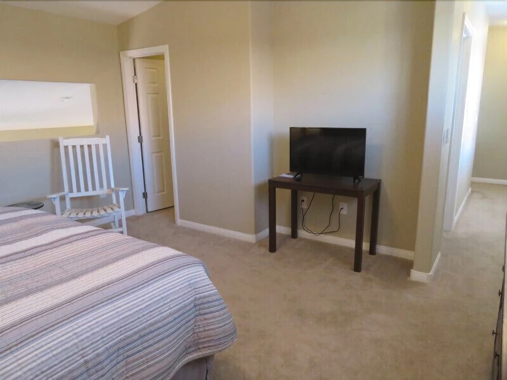 Richard J Walker - 3 Br Condo