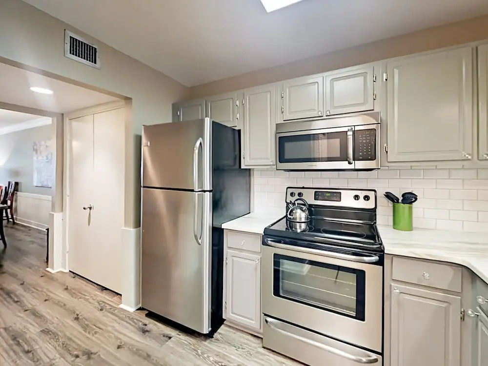 Lighthouse Lane Cutter Court Villa Apt 965 2 Bedrooms 2.5 Bathrooms Vi
