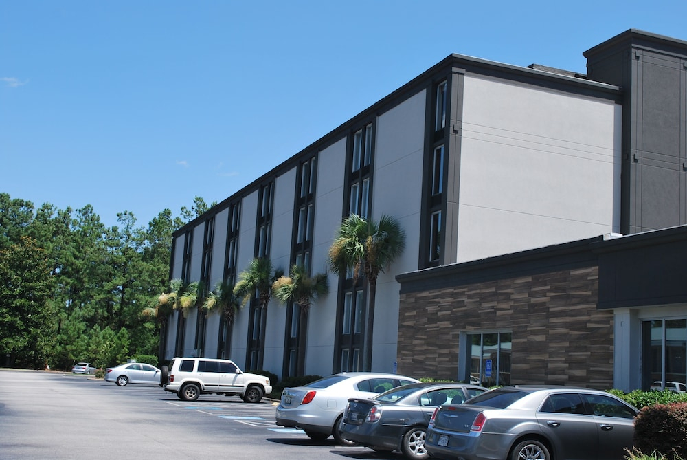 Holiday Inn Express Charleston-Summerville