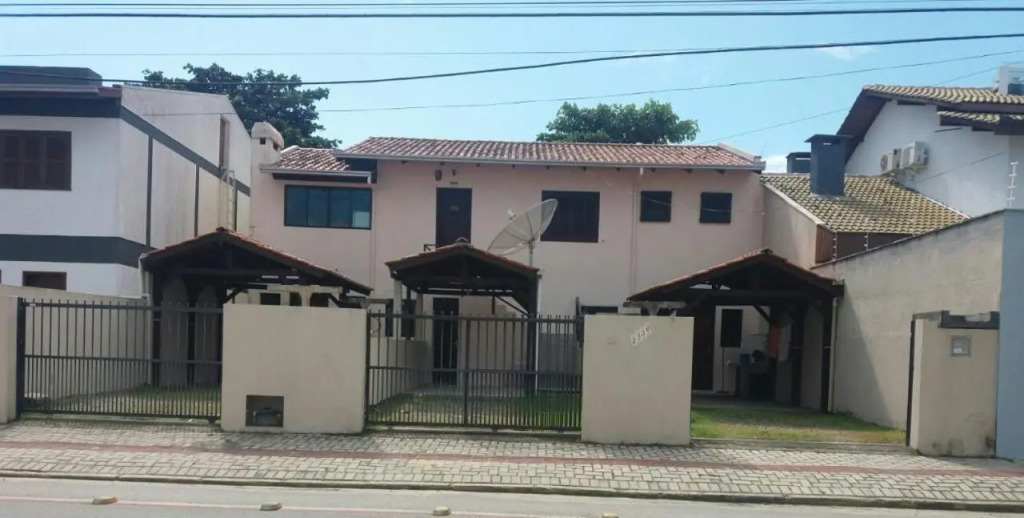Casa na Praia Frente Mar 02