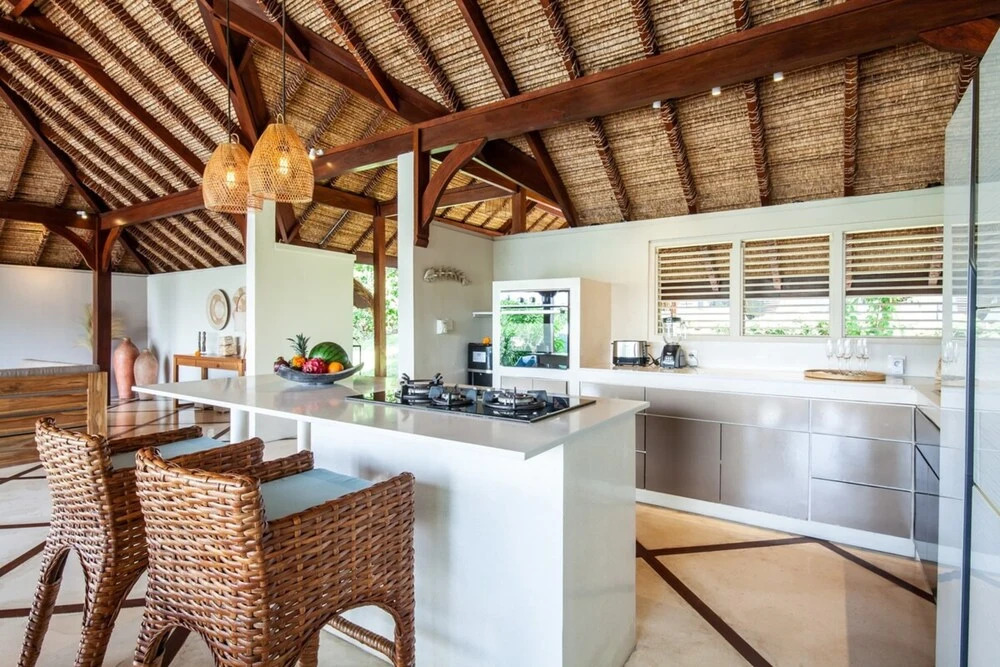 Villa Kimaya - 5-bed Berawa Luxury Villa with complimentary pool fence