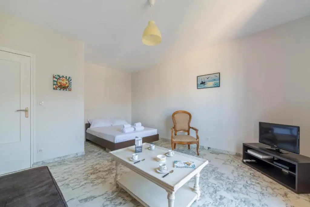 Charming 1br on the Saône riverbank Lyon