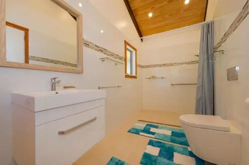 Kuaotunu Chalets