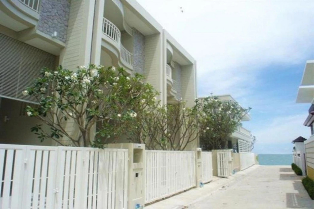 Baan Sea Talay Service Apartment