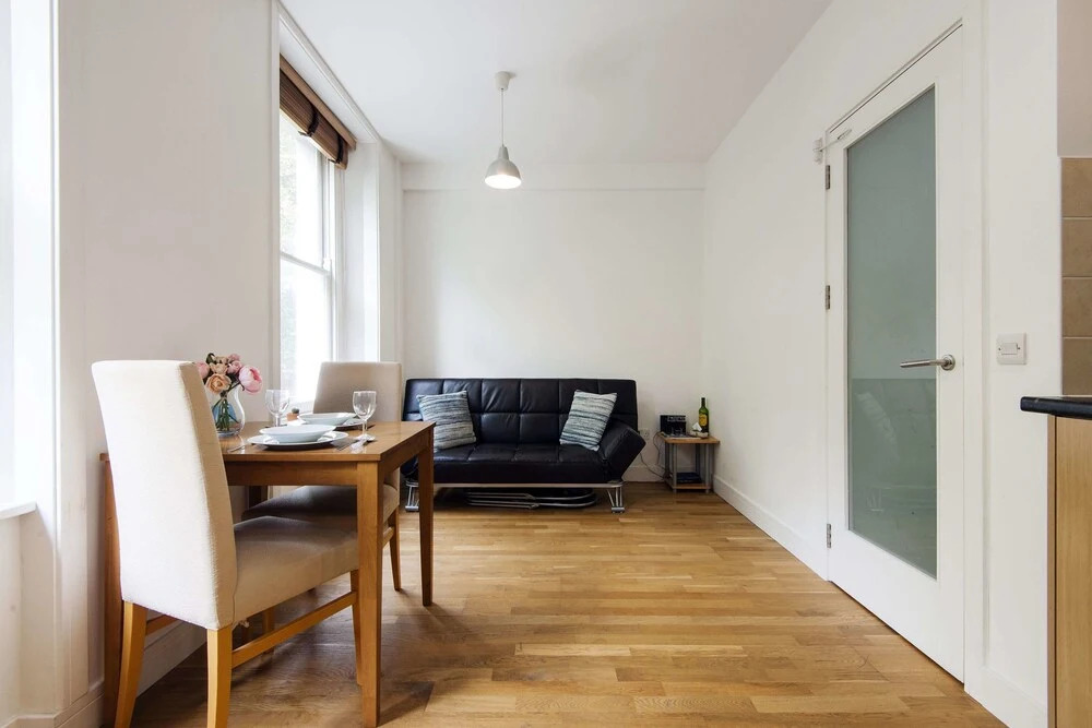 The Gray's Inn Road Apartment - MBL