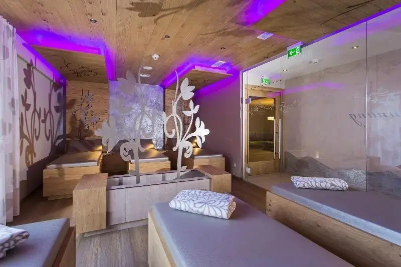 Liebes Caroline 4-Sterne-Hotel