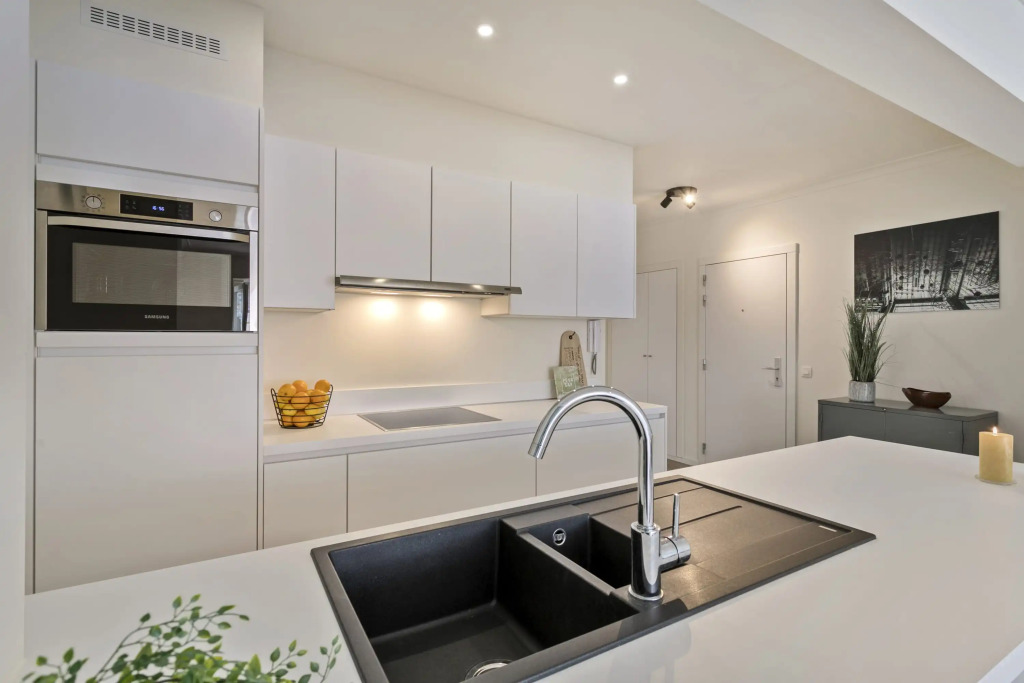 Apartment near the beach in the heart of the city