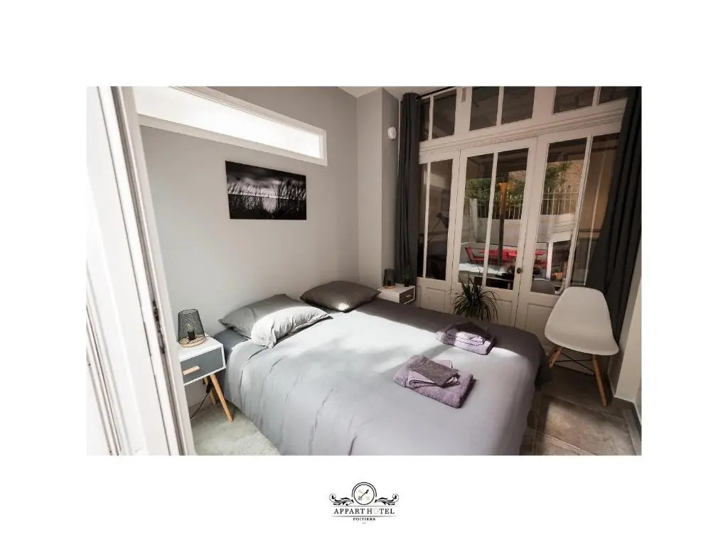 La Suite T2 40m2 avec terrasse 1ch-4pers Appart Hotel Poitiers