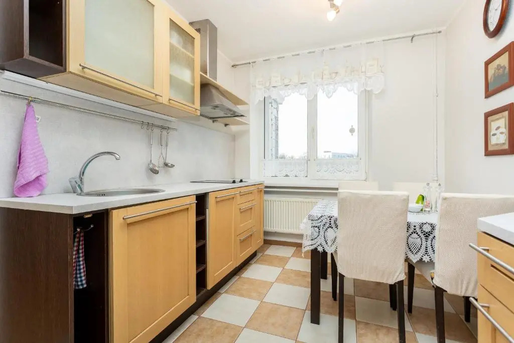3 room central apartmend 90m2 free parking