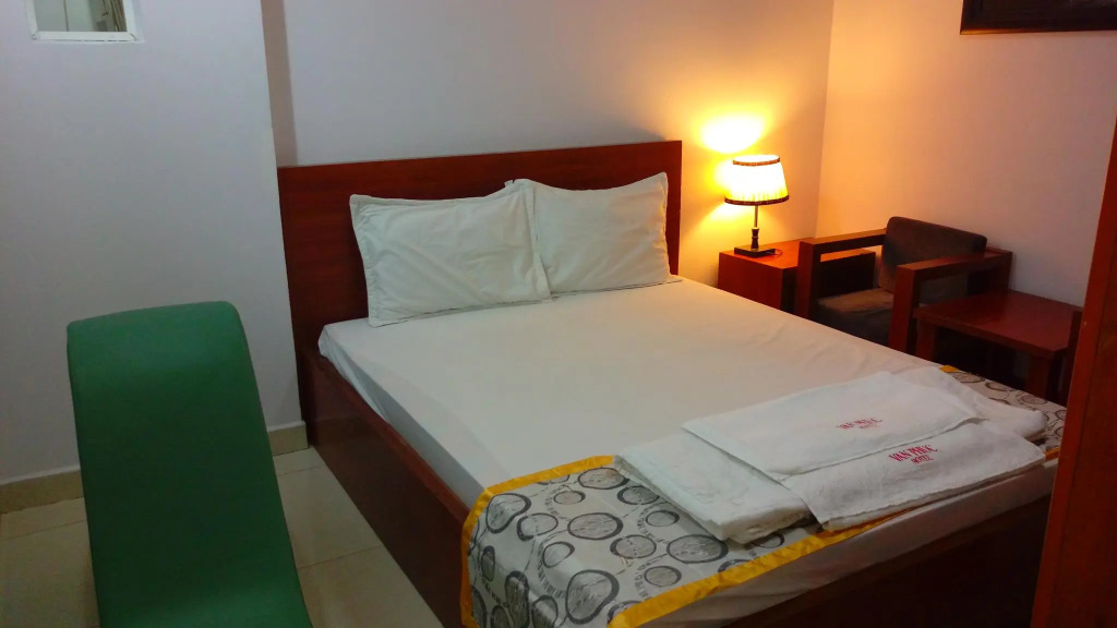 Van Phuc Hotel