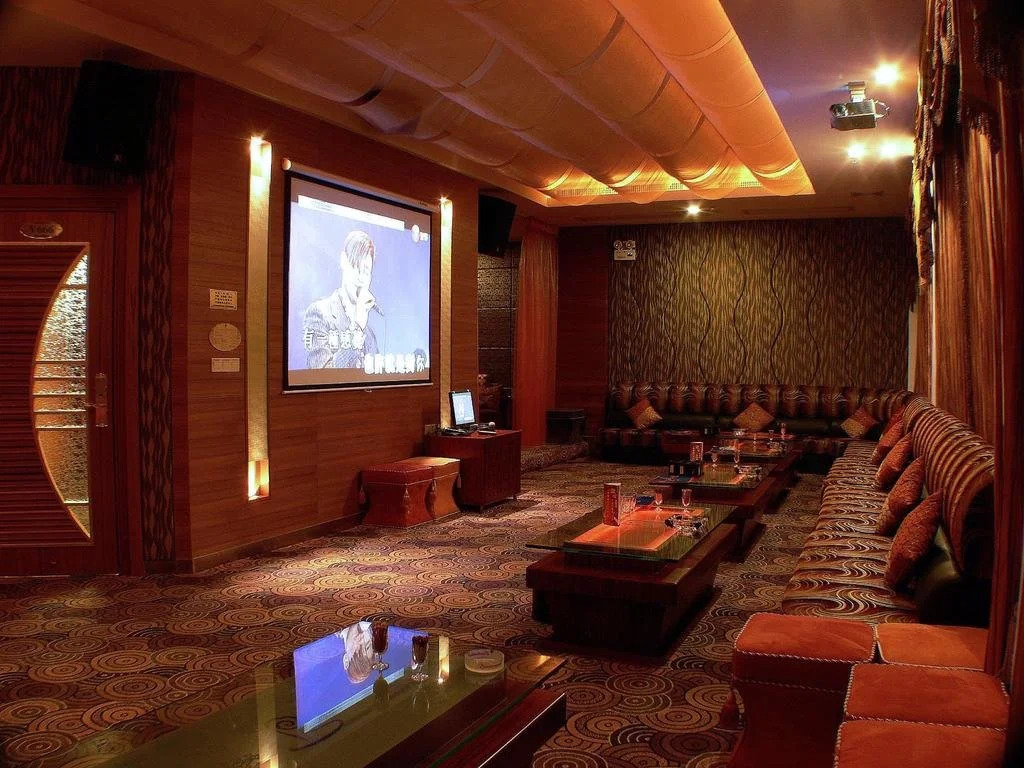 Royal Hotel