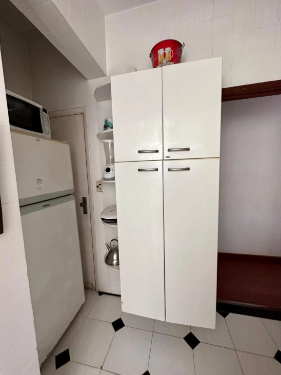 IPANEMA 2 quartos à 3 quadras da praia com garagem