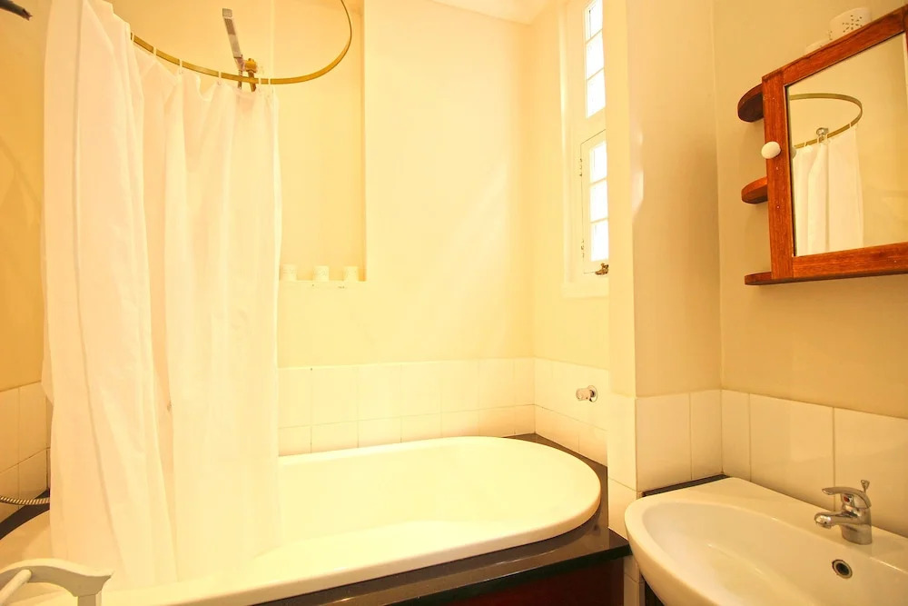 Victoria Court 111 - in Cape Town (Camps Bay)