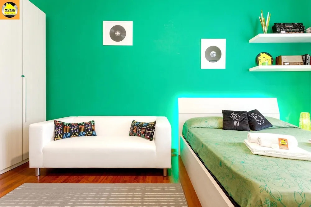 Apartment with 3 Bedrooms in Roma, with Wonderful City View And Wifi - 10 Km From the Beach