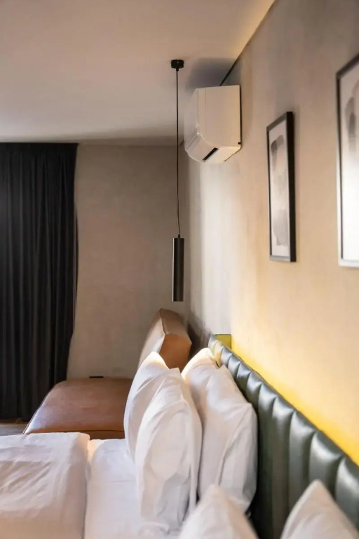 Hotel Alcala Expo