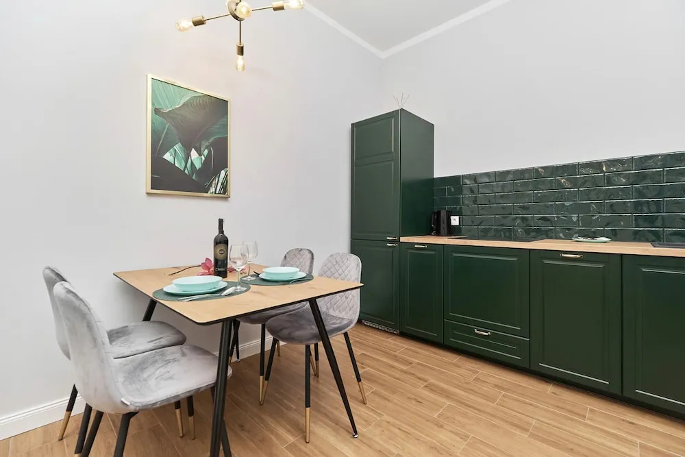 Stylish Apartments City Center Renters