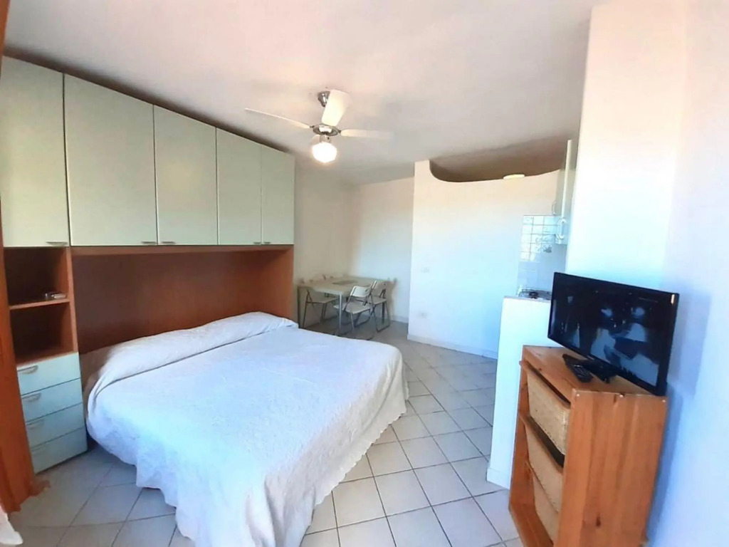 Pleasant Holiday Home in Marinella Near the sea