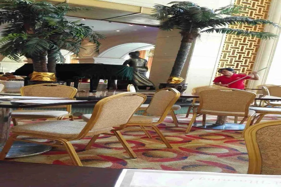 Royal Century Hotel