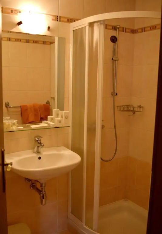 Guest House Pod Grebenom