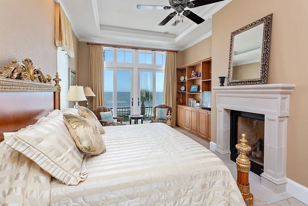 762 Oglethorpe Avenue by Hodnett Cooper
