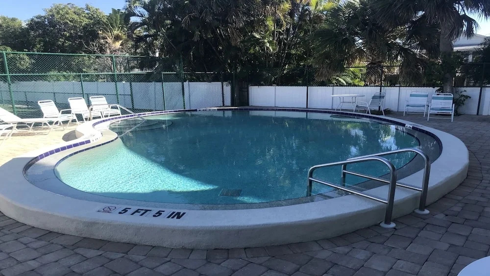 Pelican Cove 16