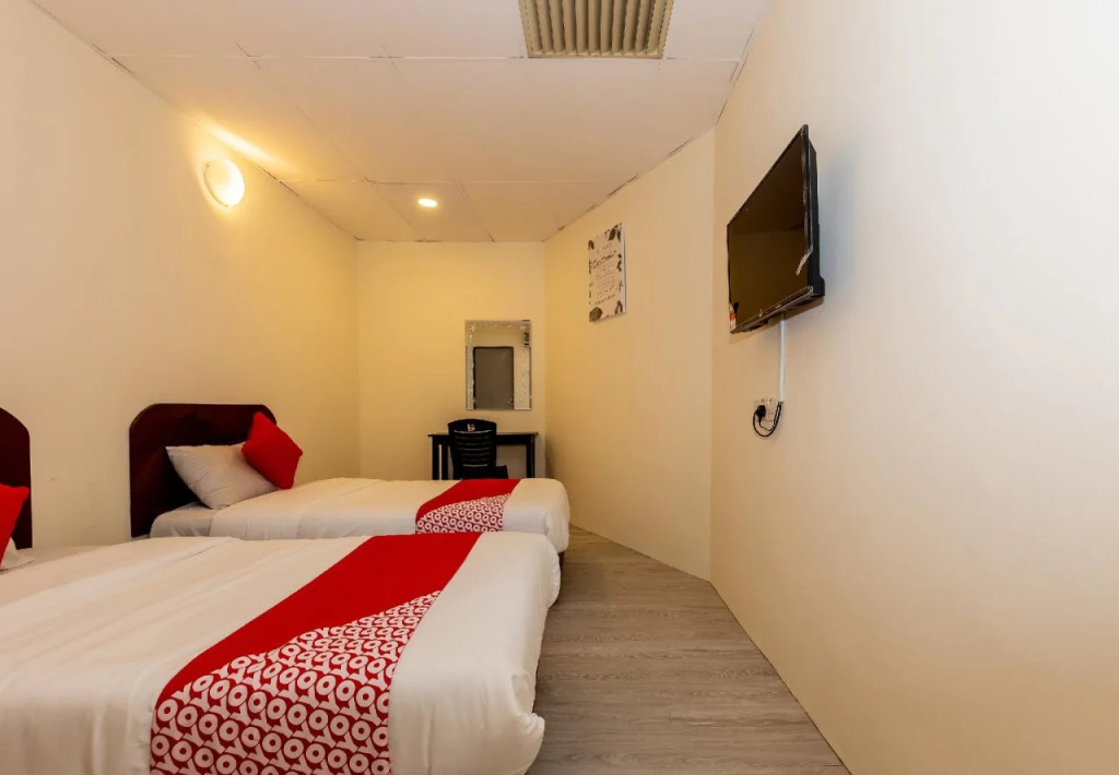 Hotel Bamboo By OYO Rooms