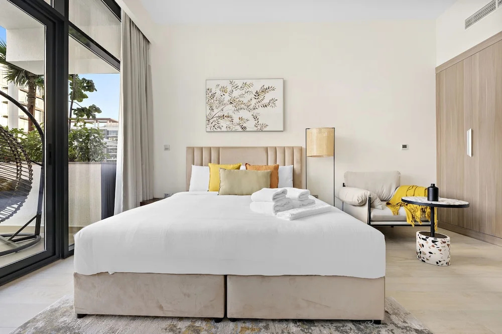WelHome - Your Dubai Getaway: Cozy Studio at Azizi Rivera 4