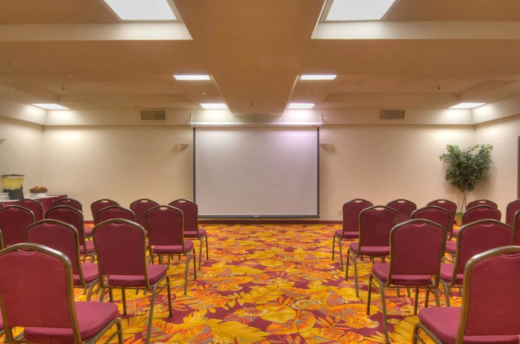 MCM Elegante Suites Abilene