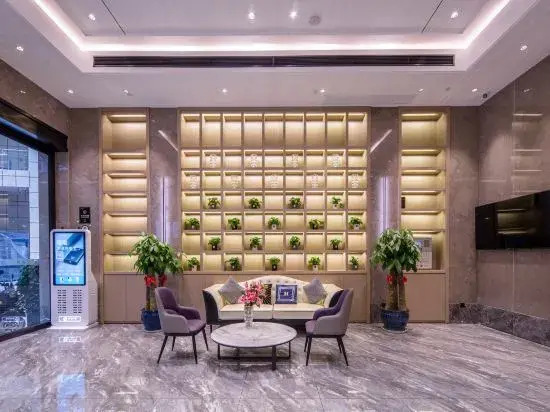Yizhe Hotel (Ningming)